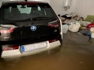 Averia En Bmw I3 Inundado